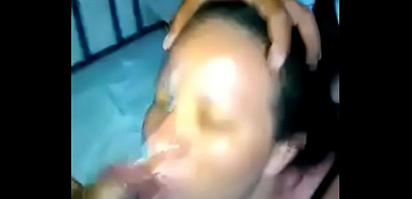  Patrícia de Jequié Bahia ganhando leitinho na cara